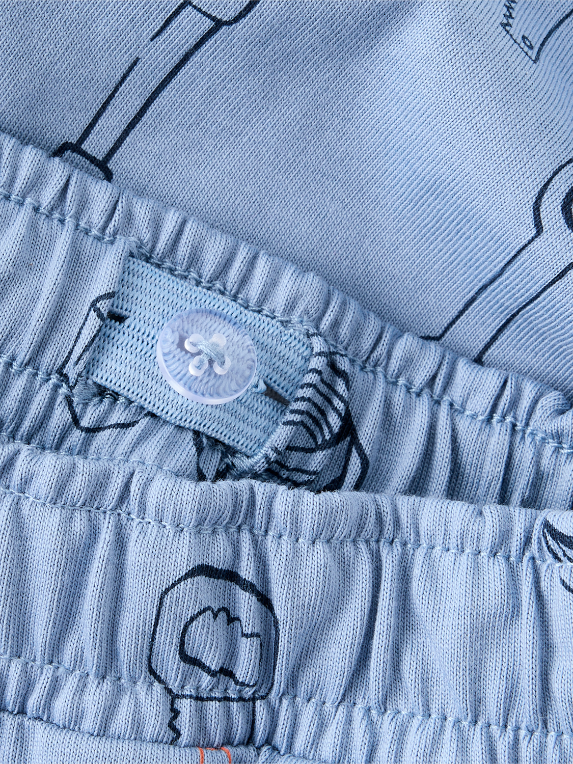 model_shot-front_full